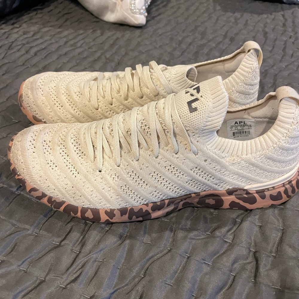 APL slip on shoes